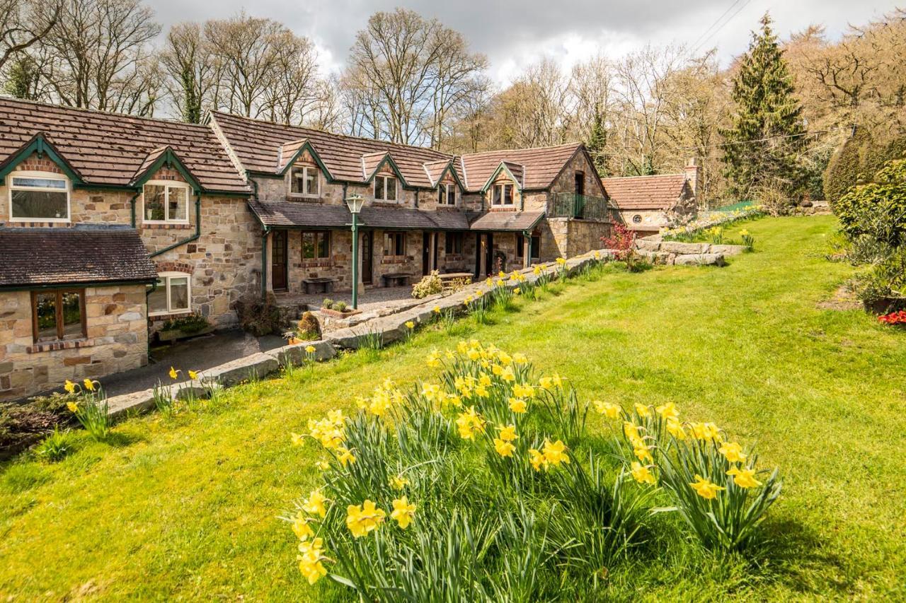 Nant Ucha Farm Villa Acrefair Bagian luar foto